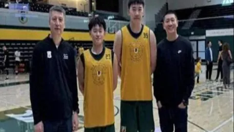 京浙对决连败两场，球队失误频发，网友热议退役之路