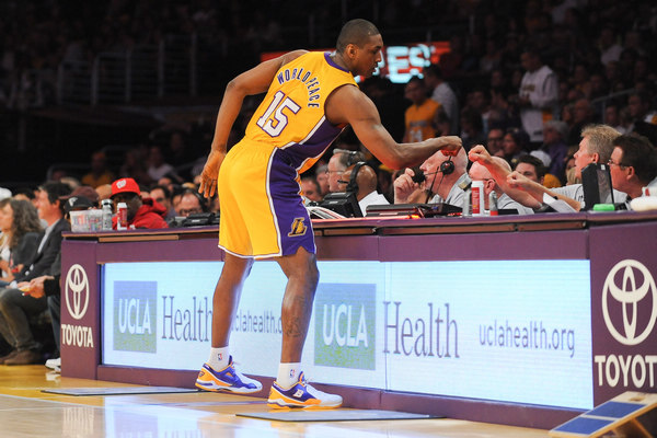 化州“村BA”第二赛季圆满落幕，冠军队荣获丰厚土特产大奖2025-01-27